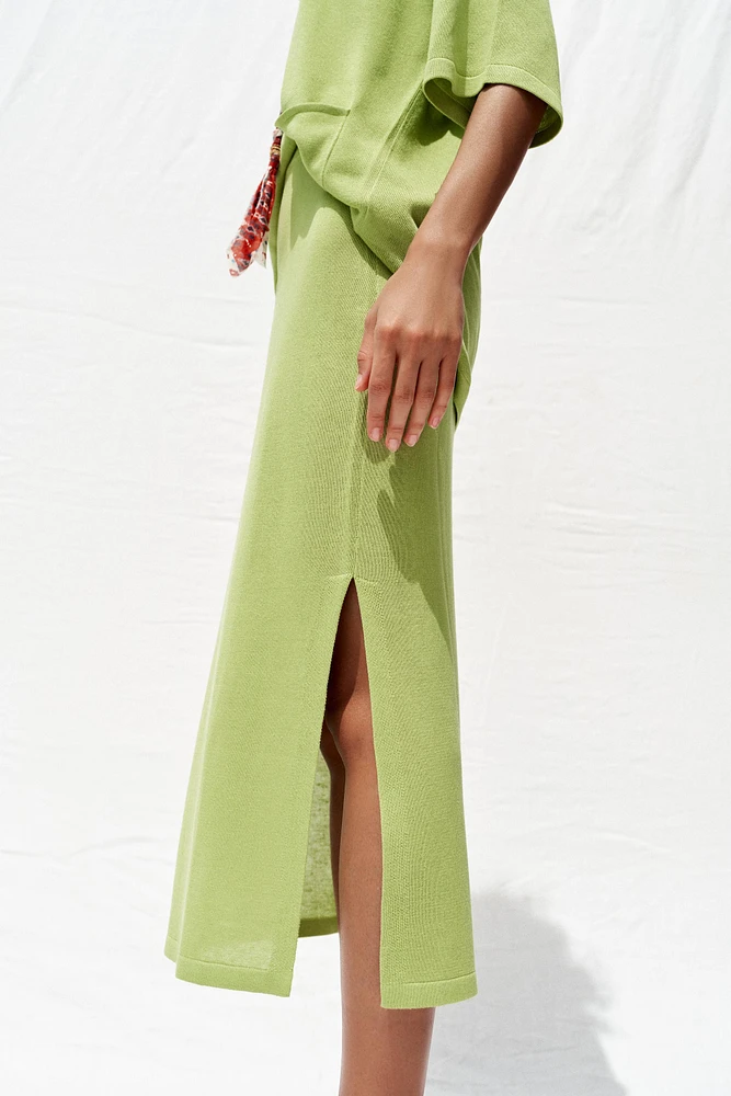 JUPE MIDI EN MAILLE