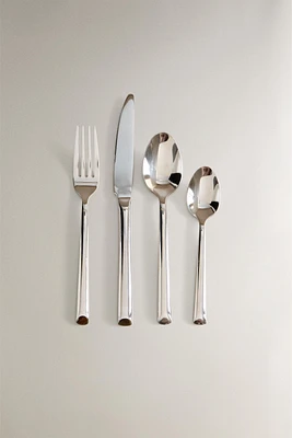 ENSEMBLE COUVERTS 4 PIÈCES ACIER FORGÉ