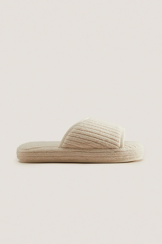 FLATFORM TERRYCLOTH SLIPPERS