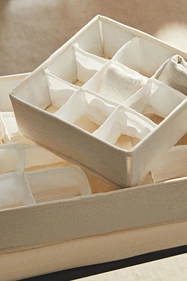 ORGANIZER BASKET WITH COMPARTMENTS