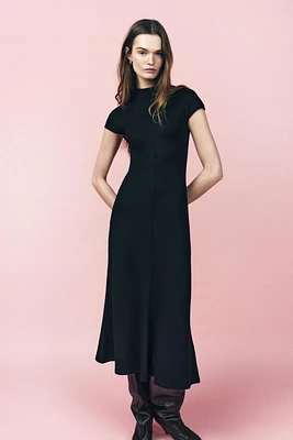 SOFT MIDI DRESS