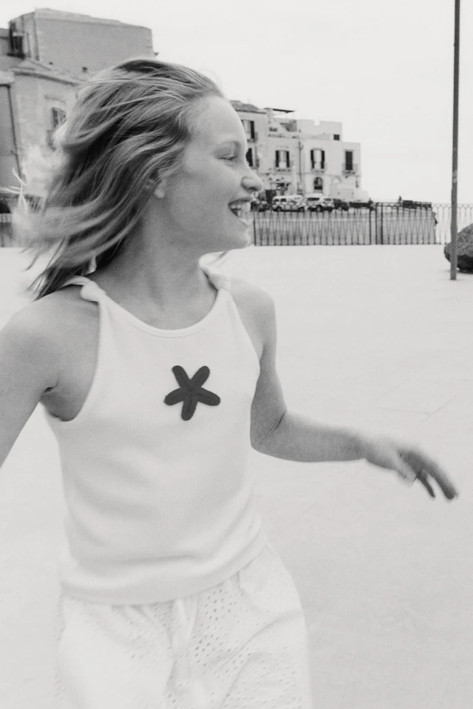 STAR KNOT RIB TOP