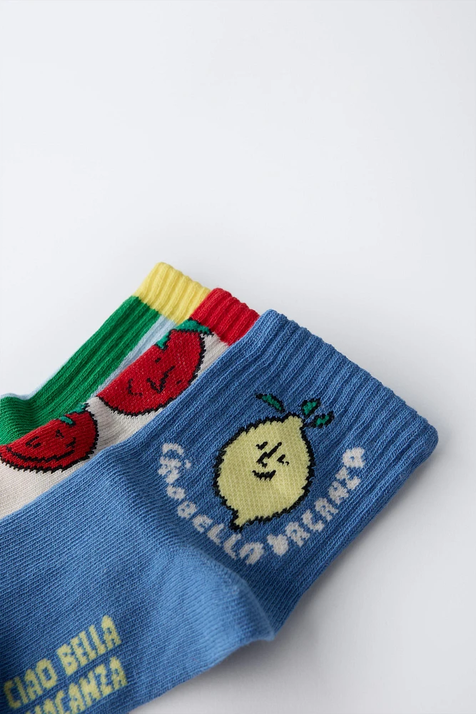 THREE-PACK OF TOMATO AND STRIPE PRINT SOCKS