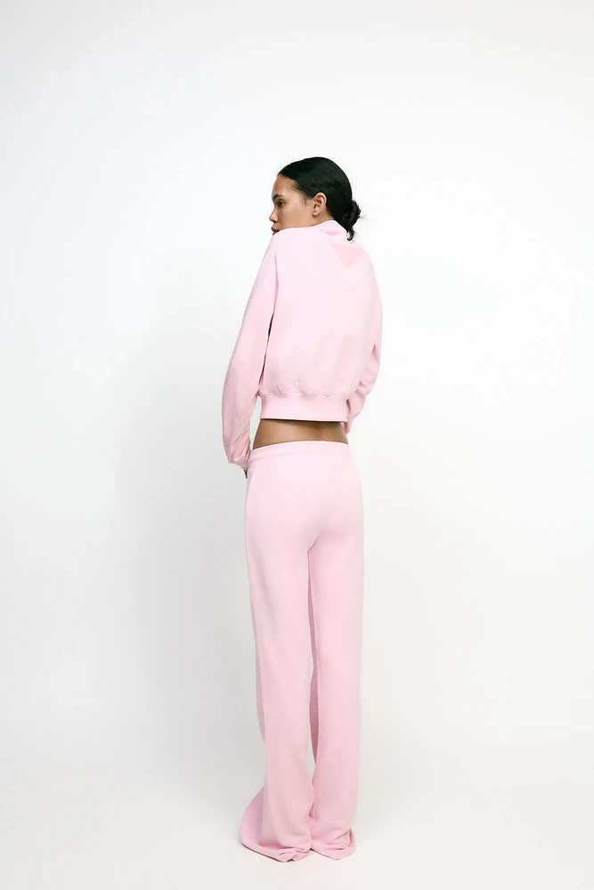 ZIP UP SWEATSHIRT