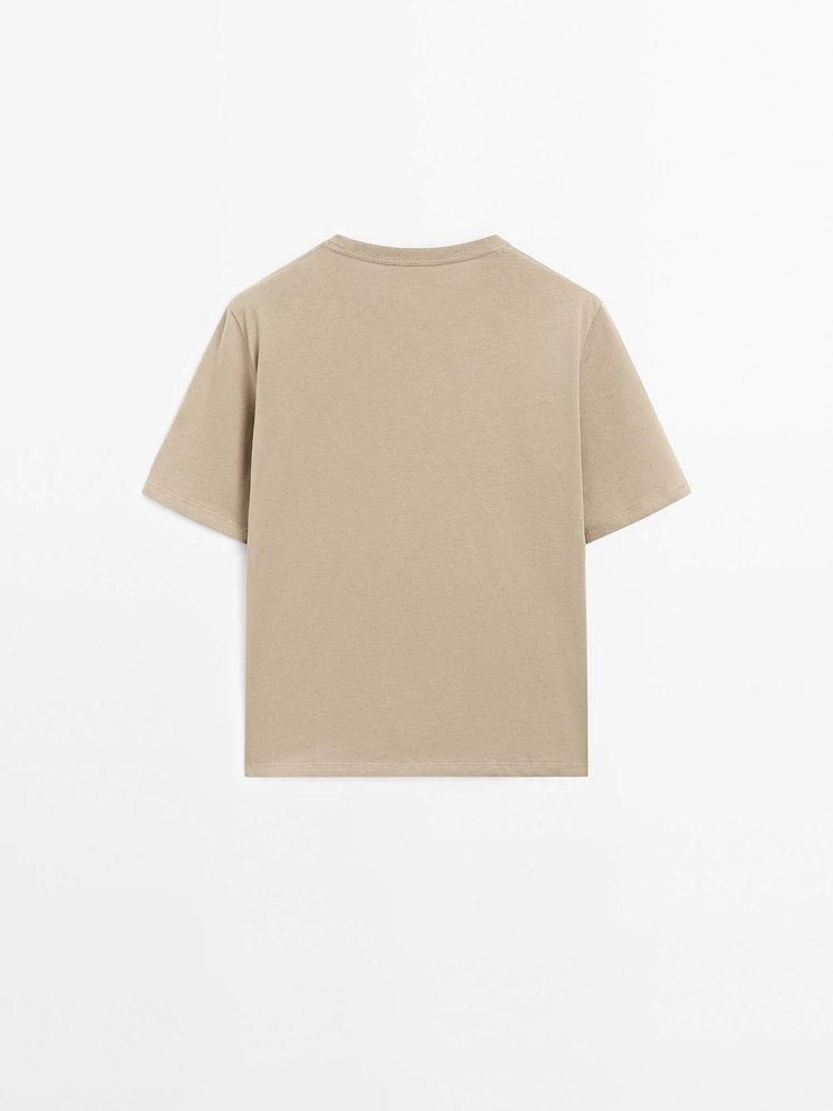 100% cotton lightweight T-shirt