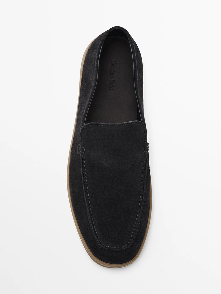 Mocassins souples en croûte de cuir