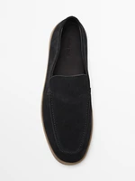 Mocassins souples en croûte de cuir