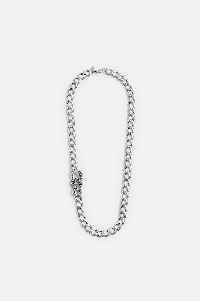 METAL LINK CHAIN NECKLACE