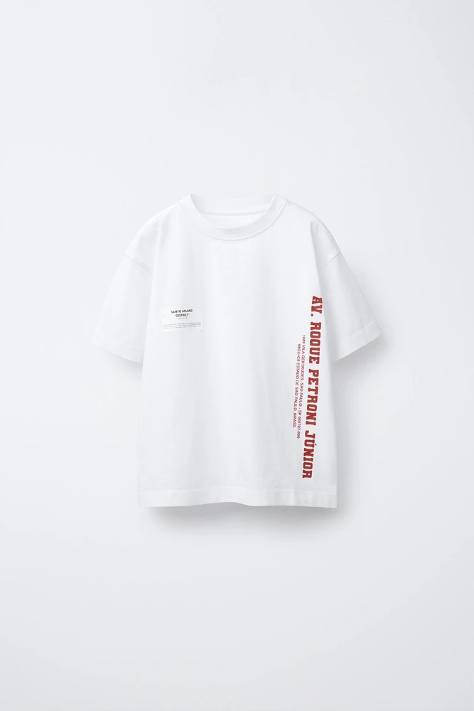 TEXT AND LABEL T-SHIRT