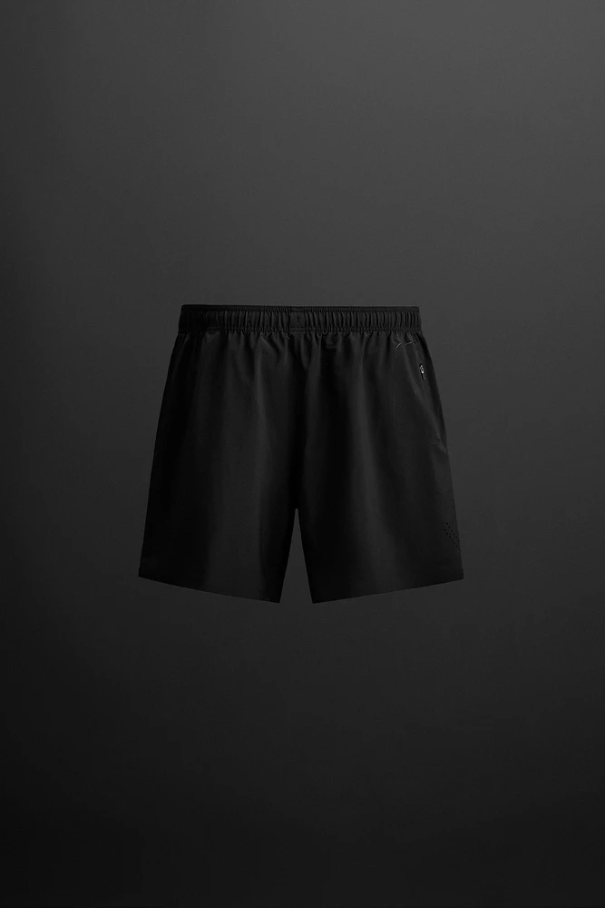 SHORT LÉGER PERFORÉ