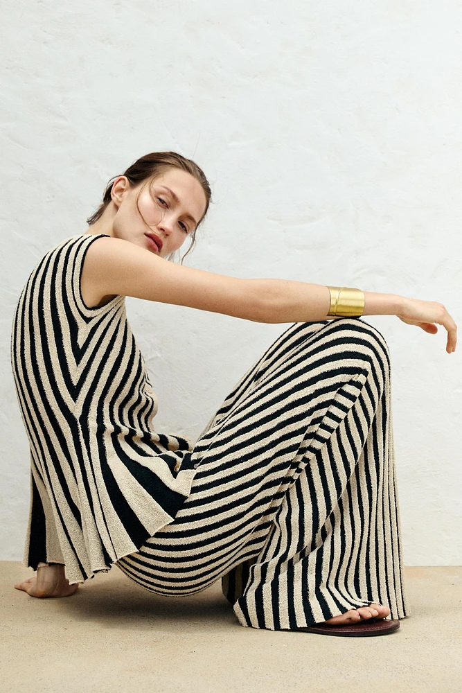 STRIPED CUT KNIT PANTS