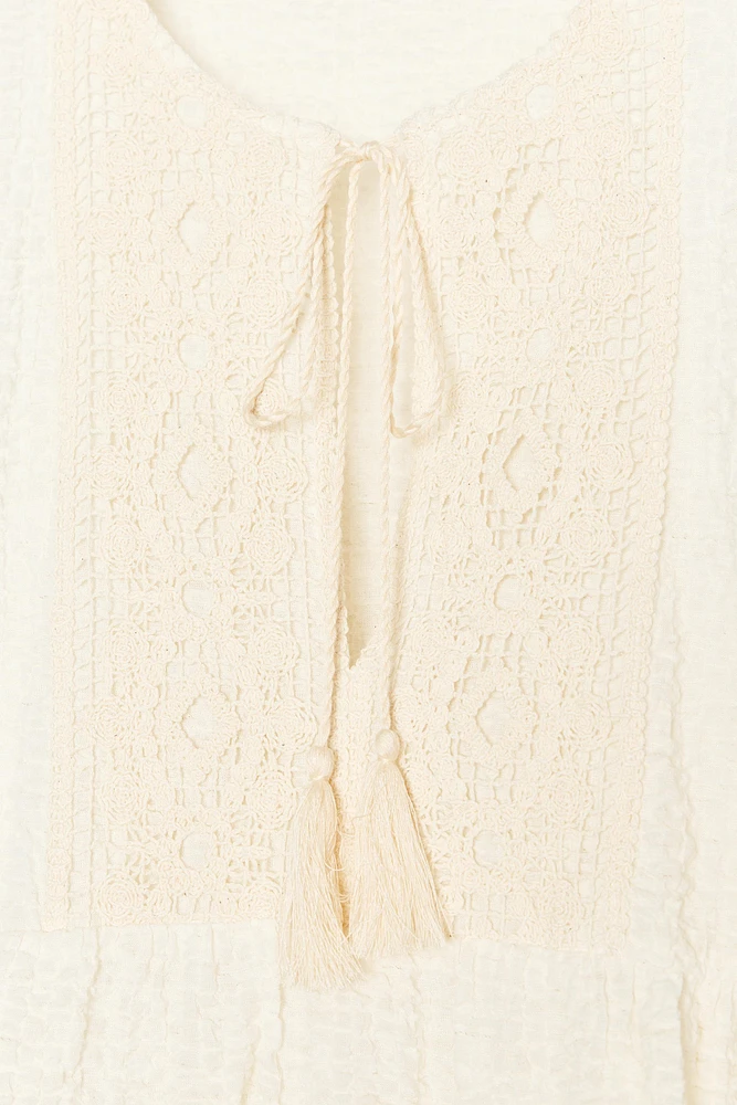 BLOUSE EN MATIÈRES VARIÉES CROCHET