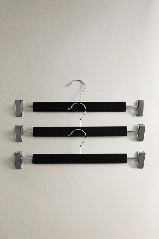 WOODEN SKIRT HANGER (SET OF 3)