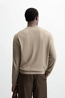 LIGHTWEIGHT 100% WOOL SWEATER