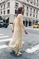 ROBE LONGUE À PAILLETTES