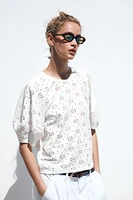 PERFORATED EMBROIDERY T-SHIRT
