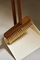 WOODEN DUSTPAN AND BRUSH SET