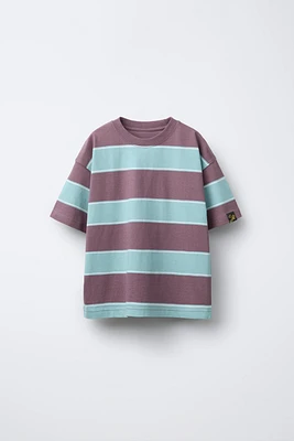 T-SHIRT À RAYURES ÉTIQUETTE