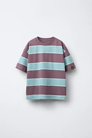 T-SHIRT À RAYURES ÉTIQUETTE