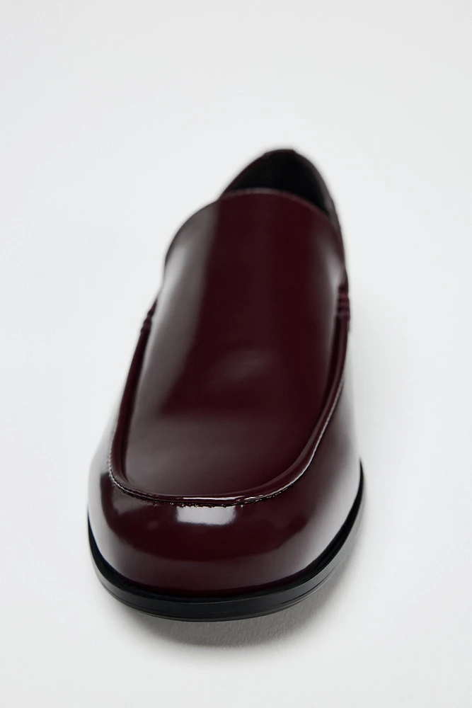 LOAFERS WITH HIGH VAMP