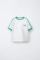 T-SHIRT À INSCRIPTION IMPRIMÉE EN RELIEF