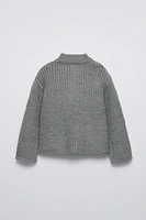 KNIT SWEATER