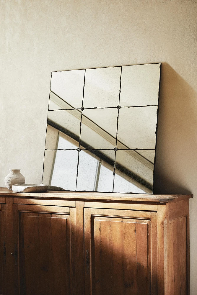 ANTIQUE-FINISH SQUARE MIRROR