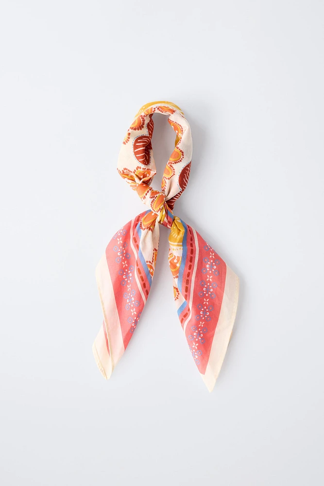 BANDANA CARRÉE IMPRIMÉ