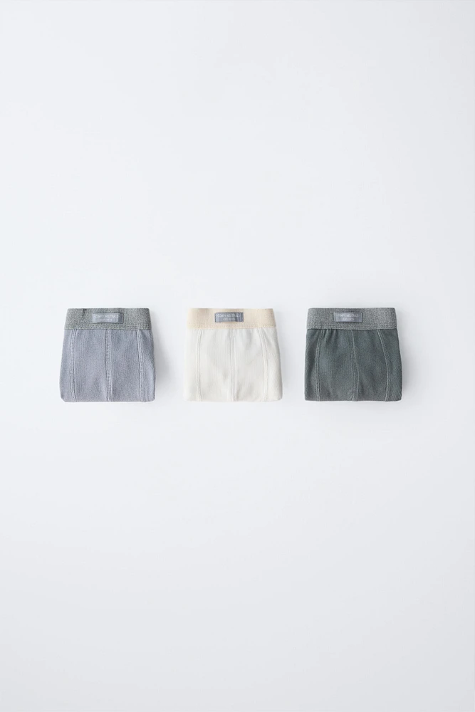 AGES 6-14/ THREE-PACK OF BOXERS WITH LABEL