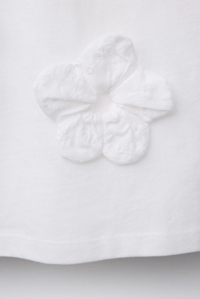 FLORAL APPLIQUÉ SHIRT