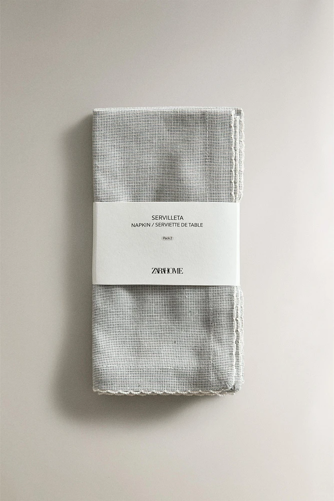 SCALLOPED NAPKINS (PACK OF 2)