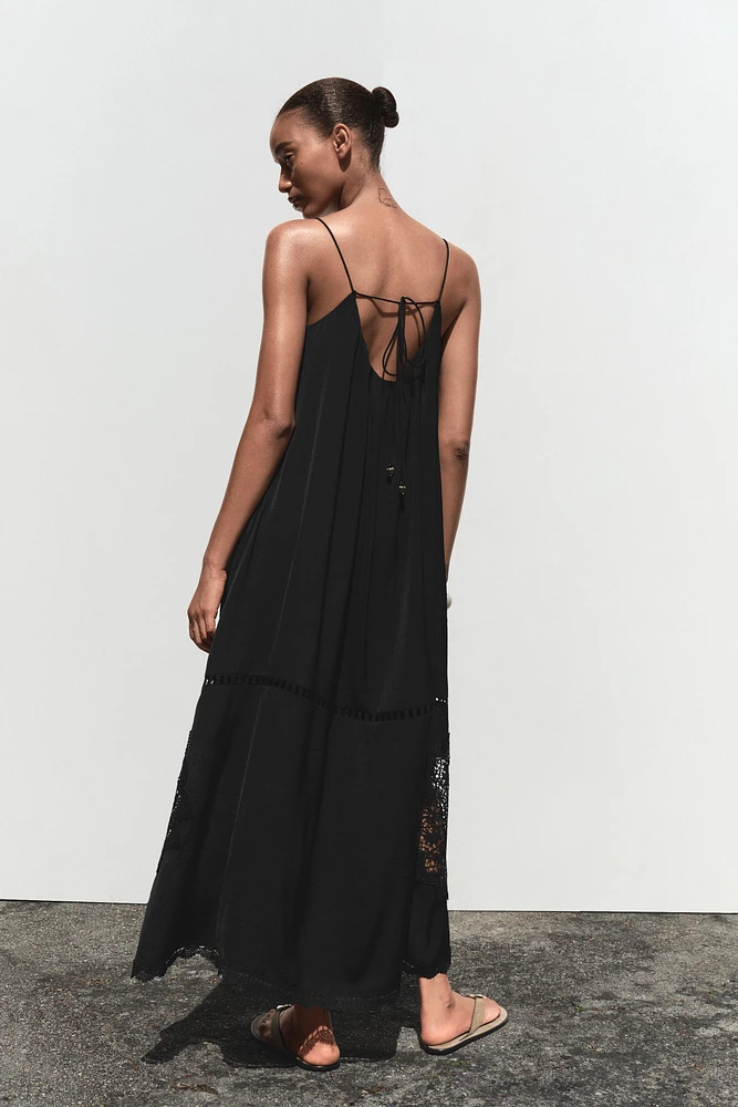 EMBROIDERED VOLUMINOUS MIDI DRESS