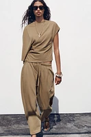 T-SHIRT ASYMÉTRIQUE DÉLAVÉ