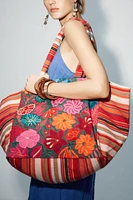 EMBROIDERED FLOWER SHOPPER BAG