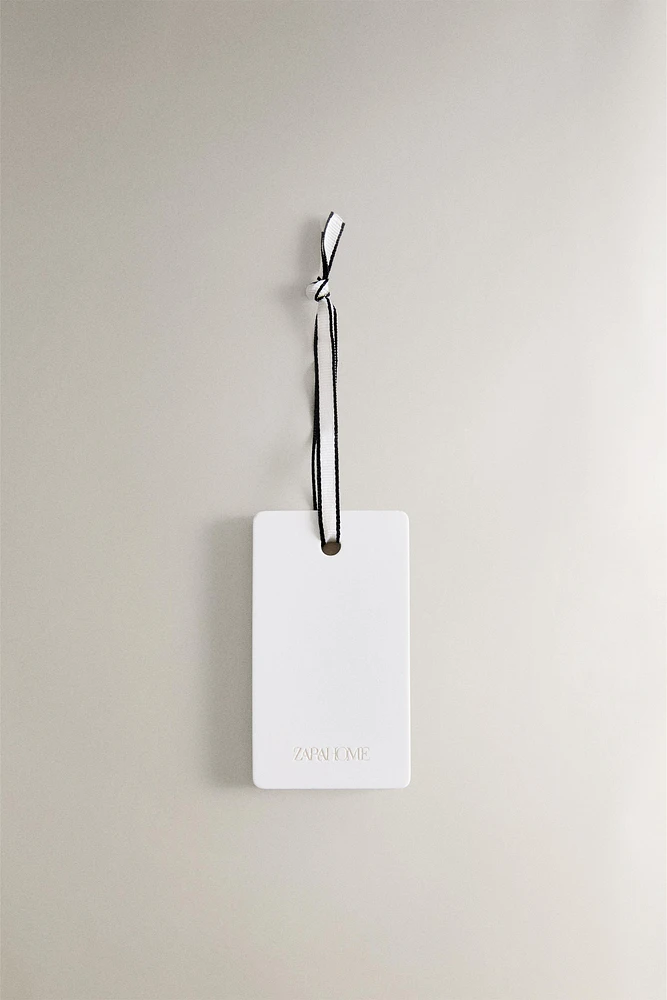 LOT DE BARRES PARFUMÉES ARMOIRE WHITE POWDERY