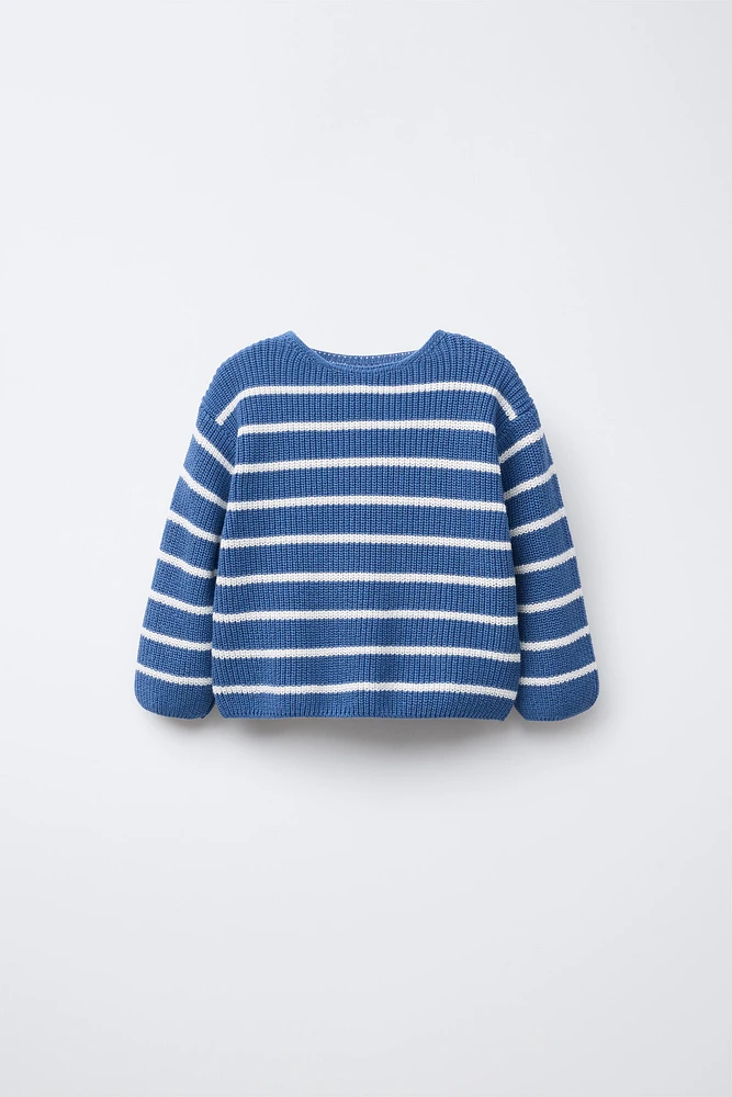 PULL EN MAILLE À RAYURES