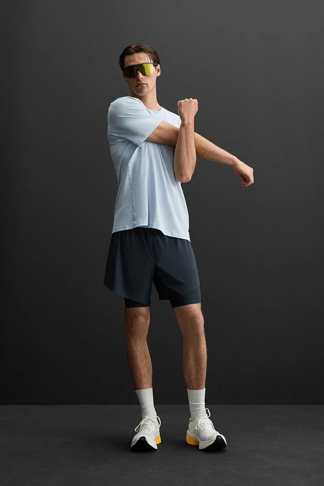 T-SHIRT PERFORÉ IMPRIMÉ