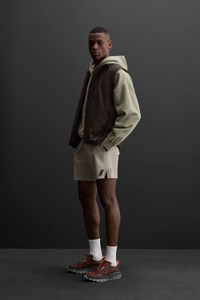 BASIC TRAINING SHORTS