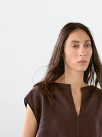 Linen blouse with elasticated hem