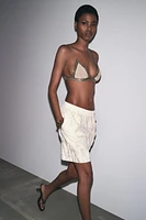 SOUTIEN-GORGE TRIANGLE RELIEF FANTAISIE
