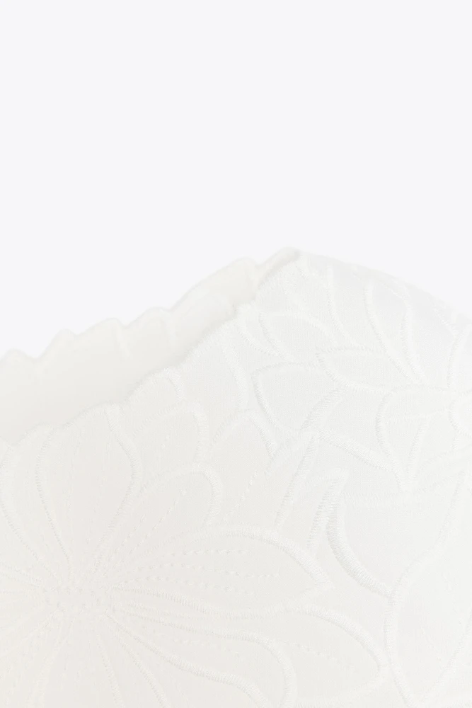 EMBROIDERED INTERLOCK TOP