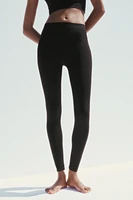 SEAMLESS LEGGINGS