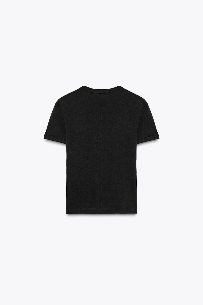BACK SEAMED T-SHIRT