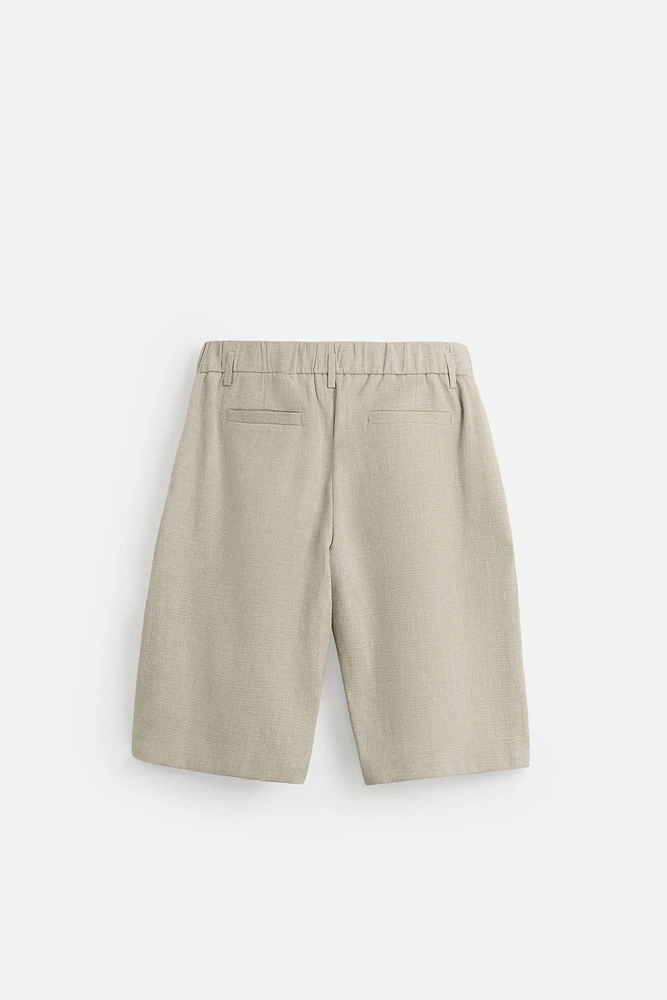 BERMUDA WIDE FIT PLIS