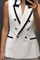 CONTRAST PIPING VEST