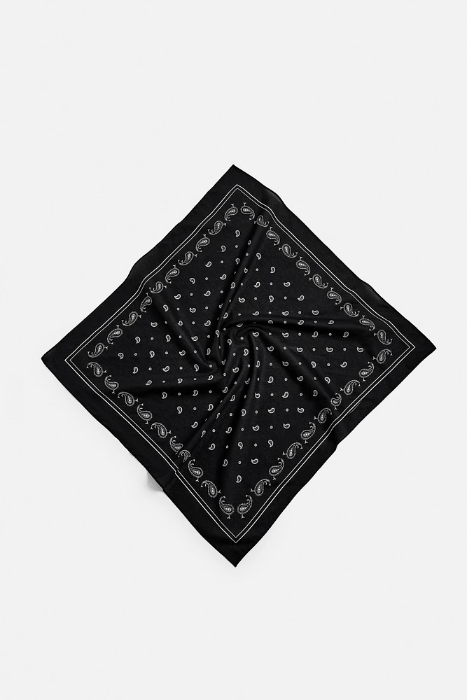 PAISLEY PRINT BANDANA