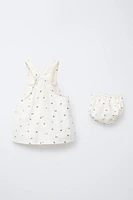 ROBE-SALOPETTE ET CULOTTE EN SERGÉ À FLEURS