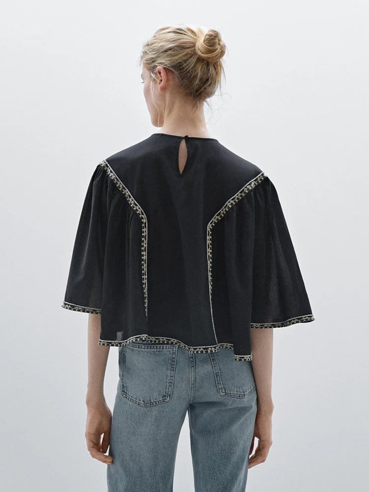 Blouse fluide avec broderies