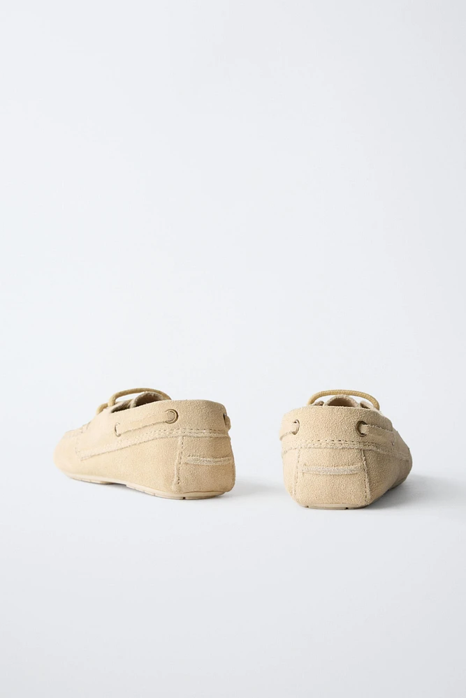 LEATHER LOAFERS