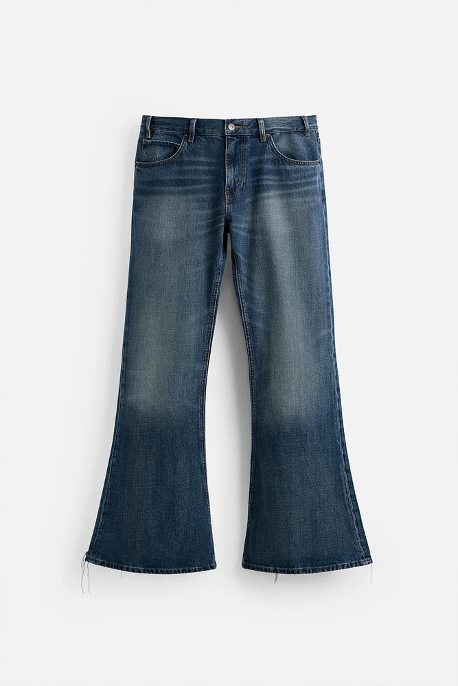 CLASSIC FLARE FIT JEANS